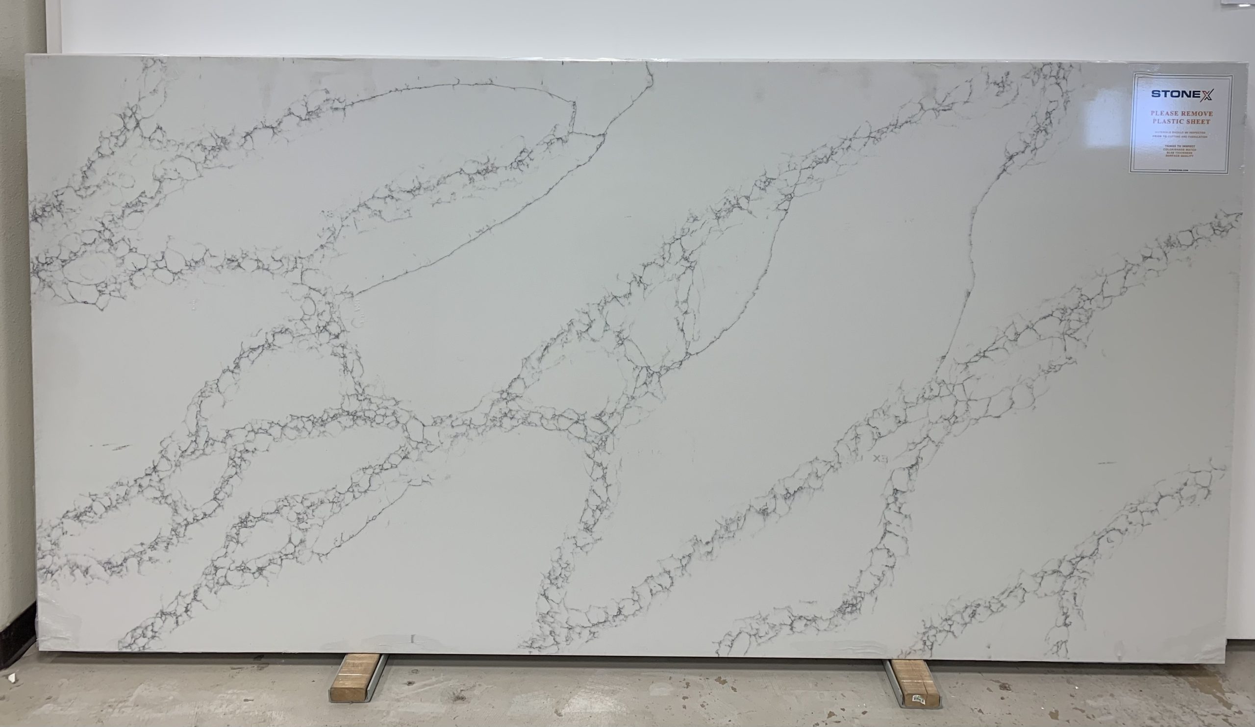 Calacatta Creek Quartz